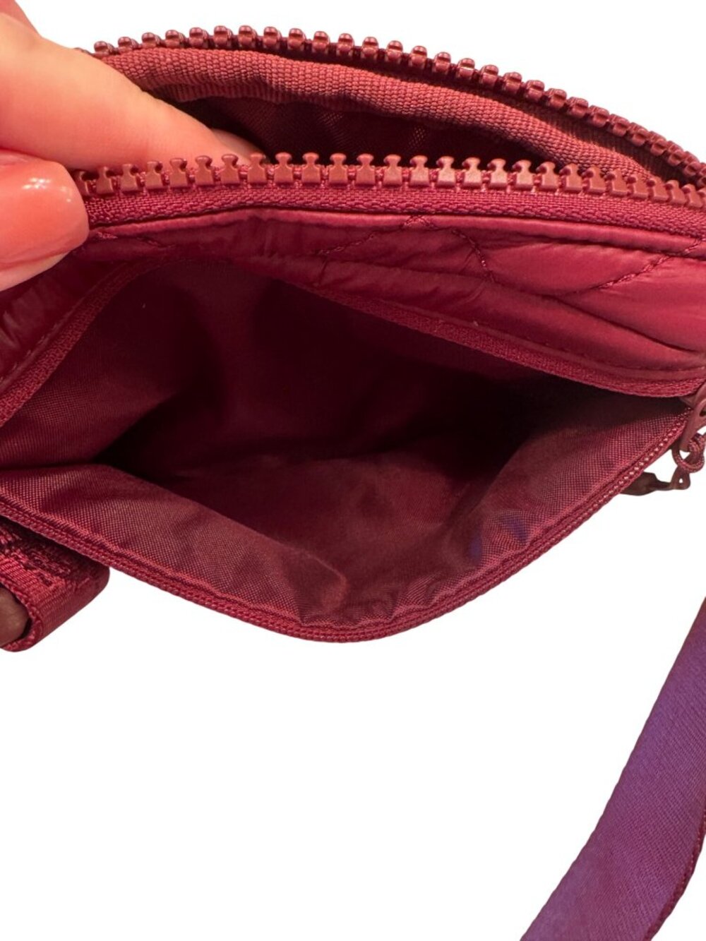 Lole Unisex Quilted Fanny Pack Belt Bag Red NWOT - Picture 6 of 9